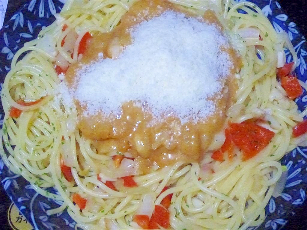 トマトクリームのエビパスタ