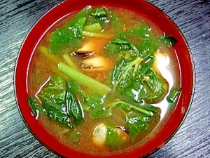 ムール貝と三つ葉のお味噌汁 レシピ 作り方 By Iihi009 楽天レシピ