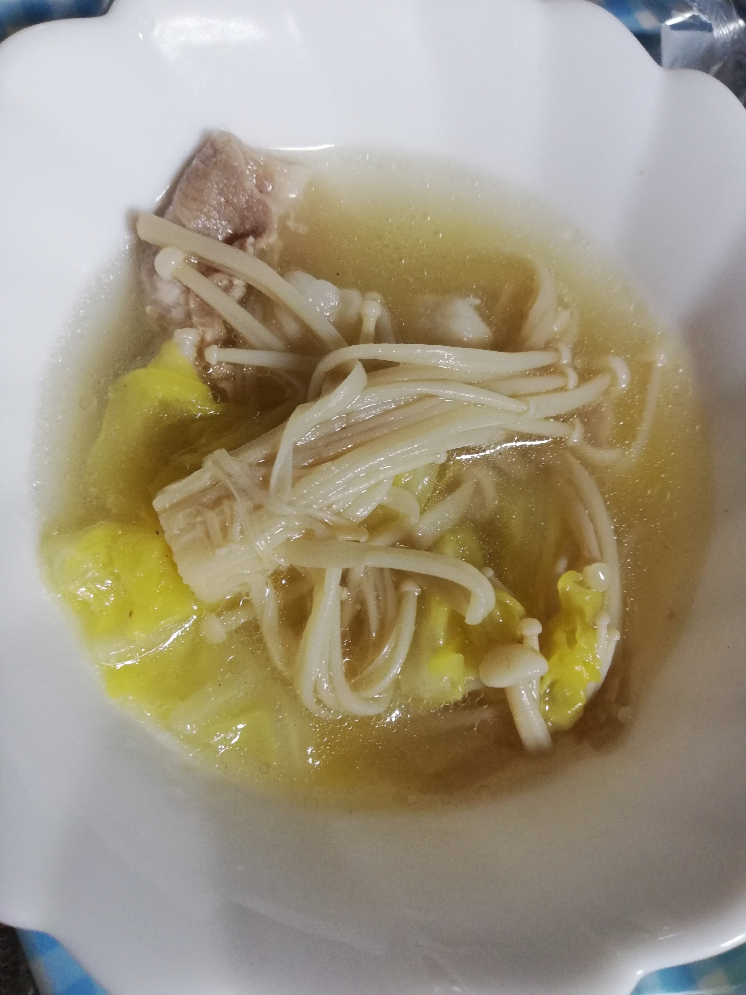 えのきと白菜と豚肉の中華スープ