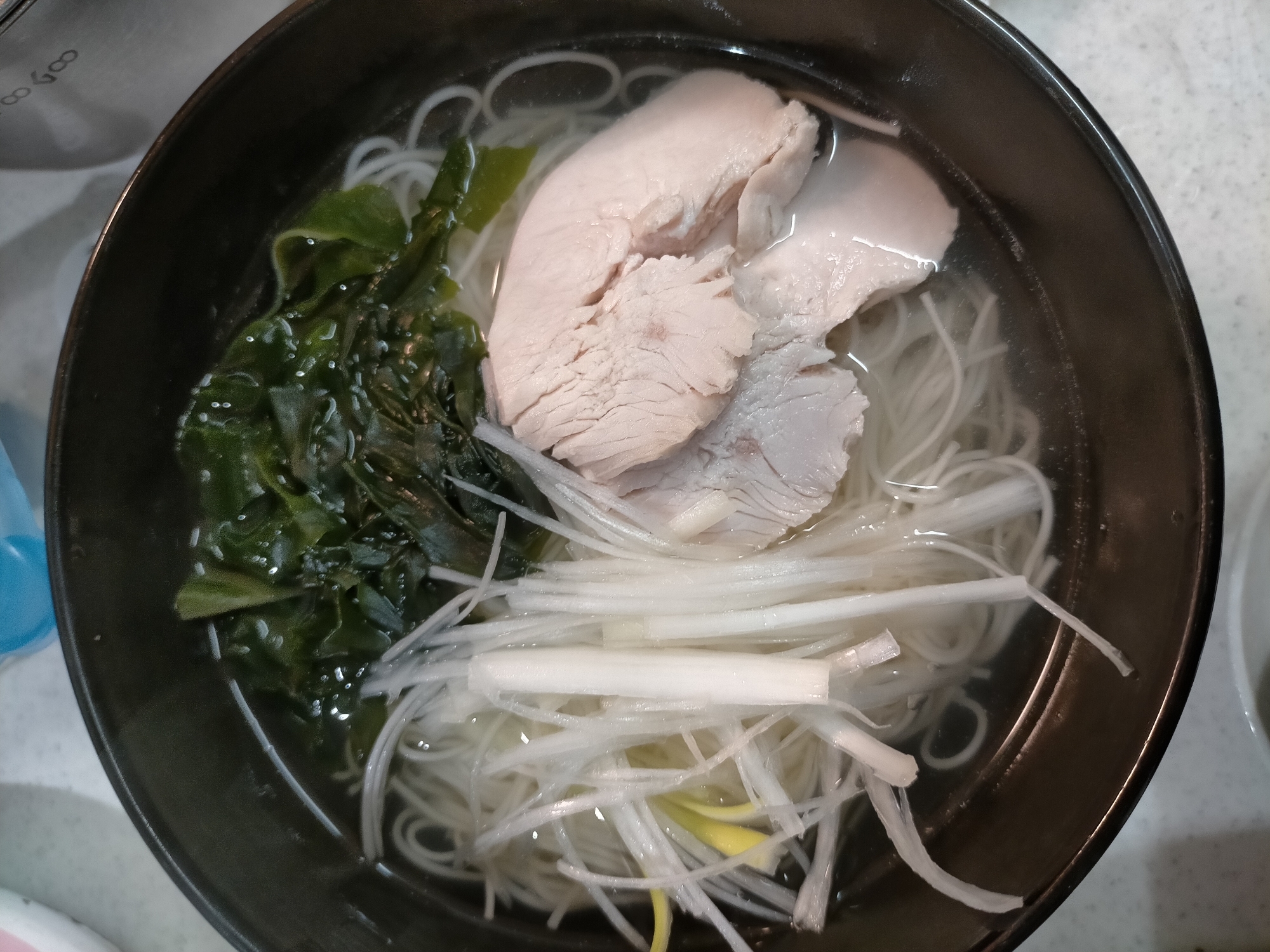 鶏ハムのゆで汁で簡単にゅうめん