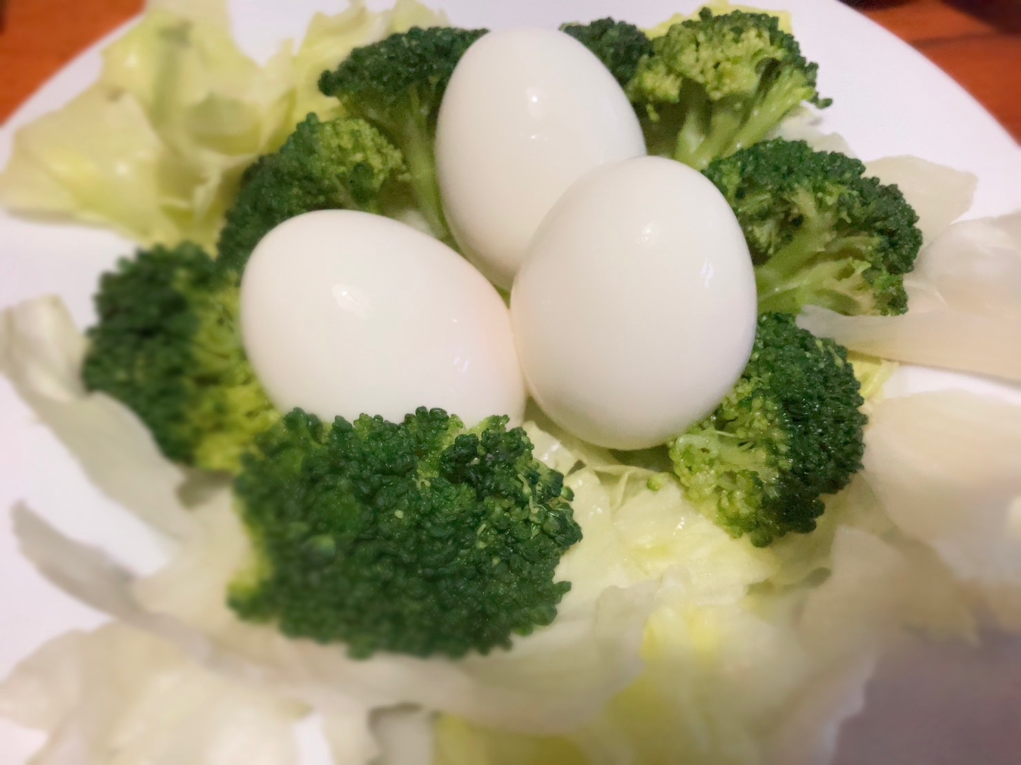 超簡単！ゆで卵とブロッコリーのサラダ(o^^o)