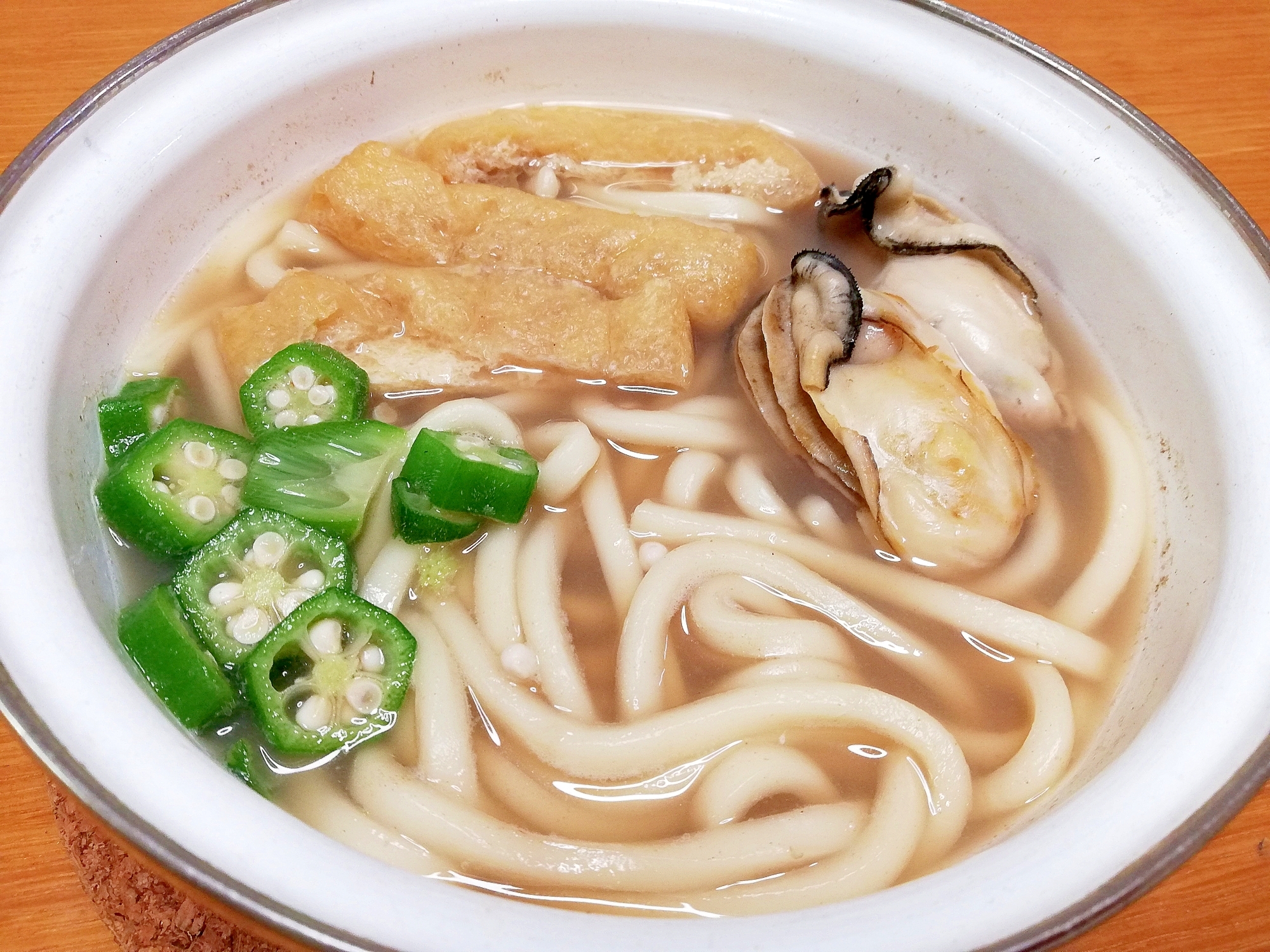 牡蠣の鍋焼きうどん