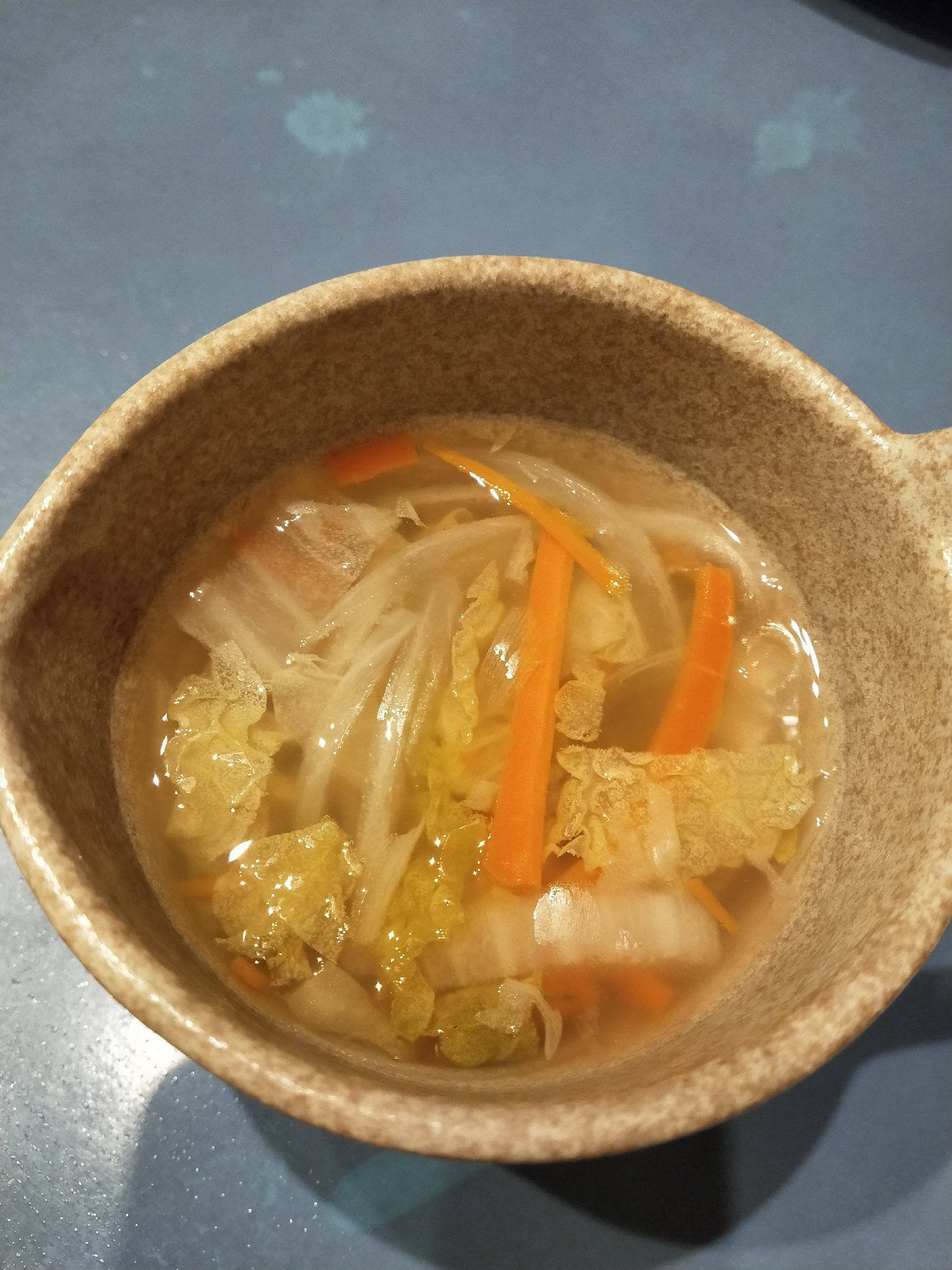 野菜を食べよう 白菜 人参 玉ねぎの中華スープ レシピ 作り方 By Reemoo 楽天レシピ
