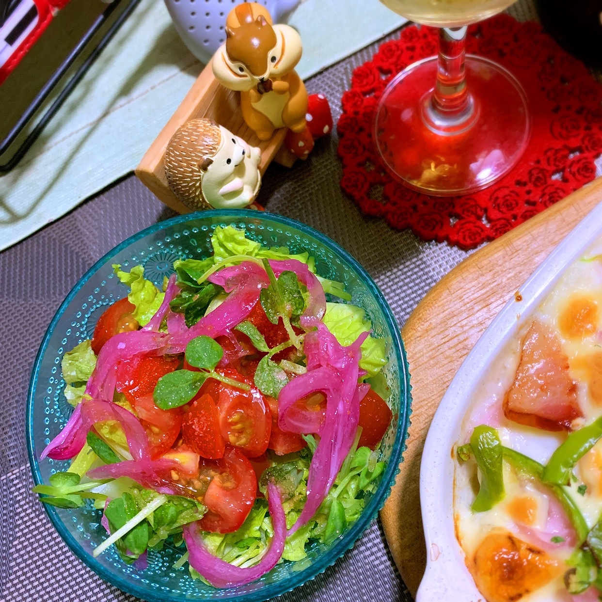 酢玉ねぎと彩り野菜の簡単サラダ