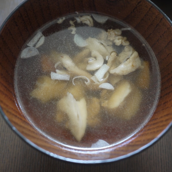 豚肉とキノコの醤油スープ レシピ 作り方 By ブタコマ 楽天レシピ 豚肉とキノコの醤油スープ レシピ 作り方 By ブタコマ 楽天レシピ