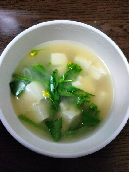 豆腐と菜の花の味噌汁