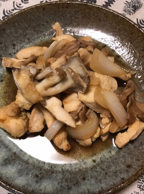 鶏胸肉と舞茸のニンニクポン酢炒め