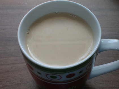 ミルクたっぷりで作りました～♪この方法なら、何人分でも簡単に黒糖入りのコーヒーが作れますね☆☆ご馳走様～！！！