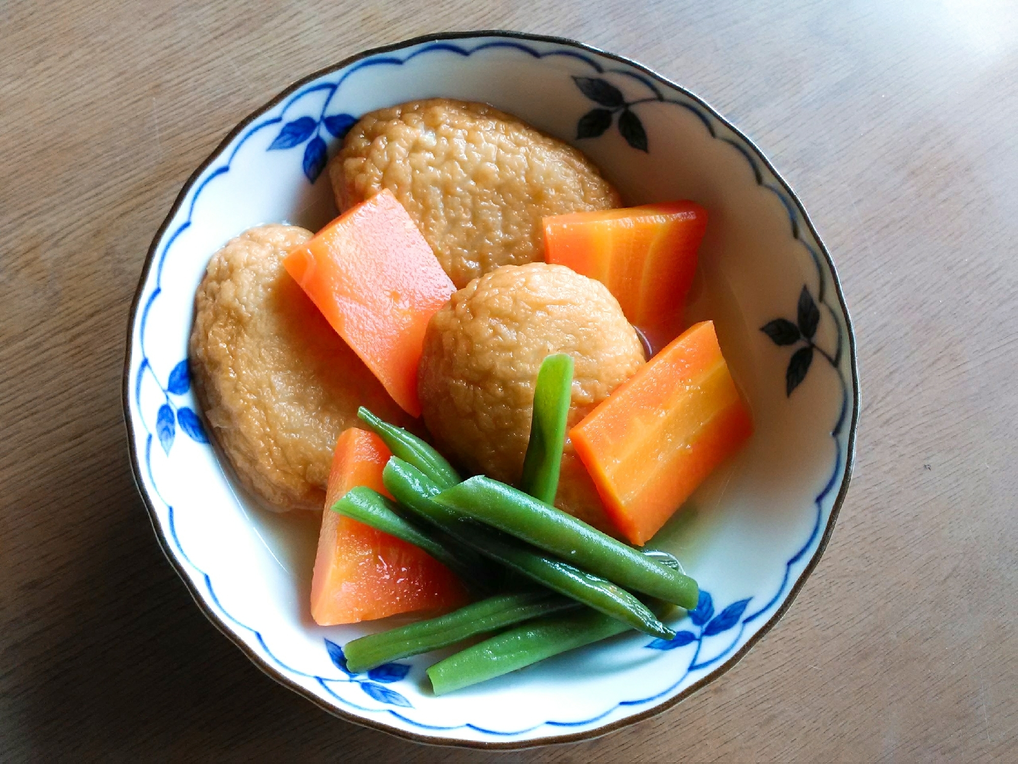 さつま揚げと人参といんげんの煮物