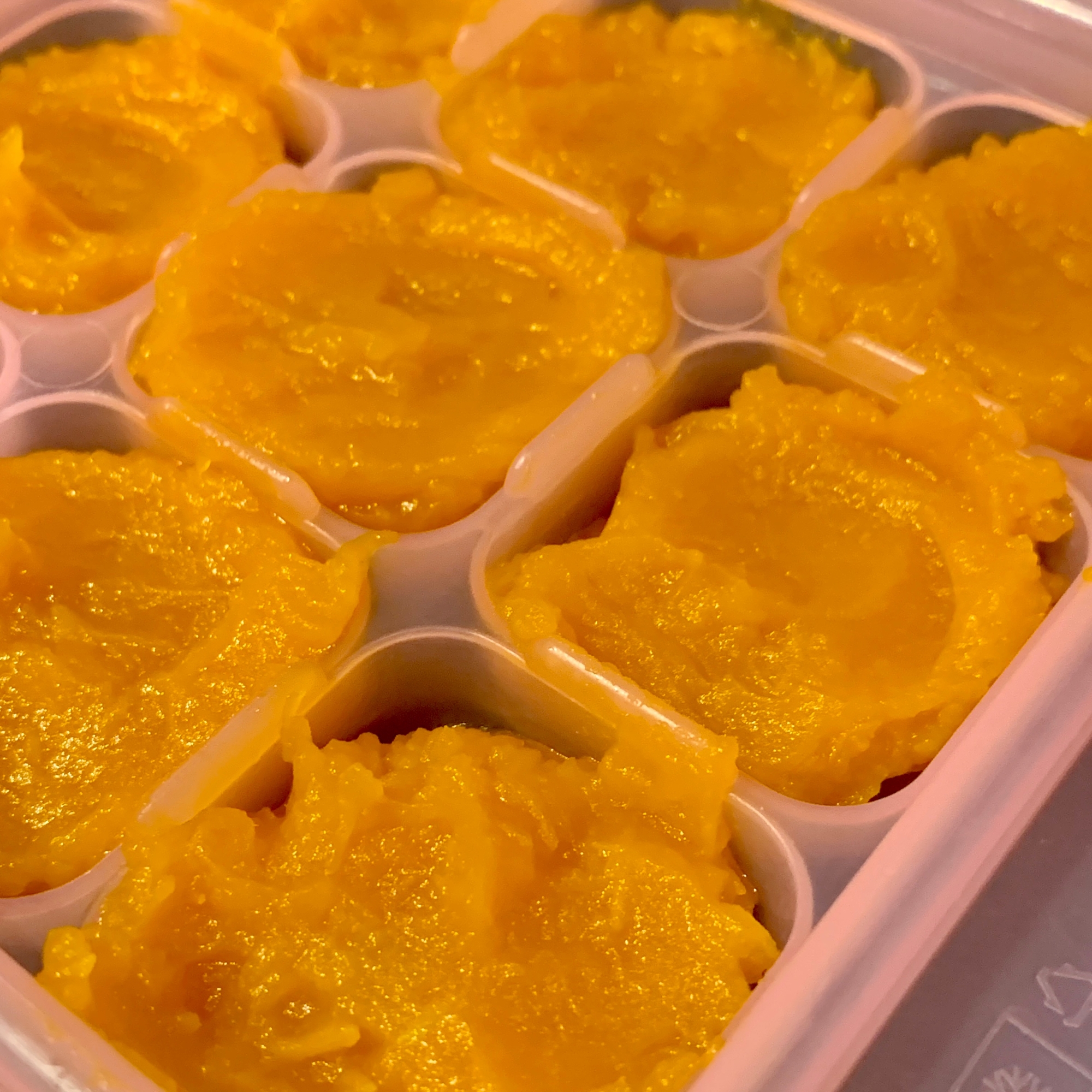 離乳食 後期 ホクホク甘い蒸し煮かぼちゃ レシピ 作り方 By どさpキッチン 楽天レシピ 離乳食 後期 ホクホク甘い蒸し煮かぼちゃ レシピ 作り方 By どさpキッチン 楽天レシピ