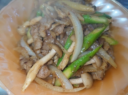 豚肉の野菜たっぷりスタミナ焼き