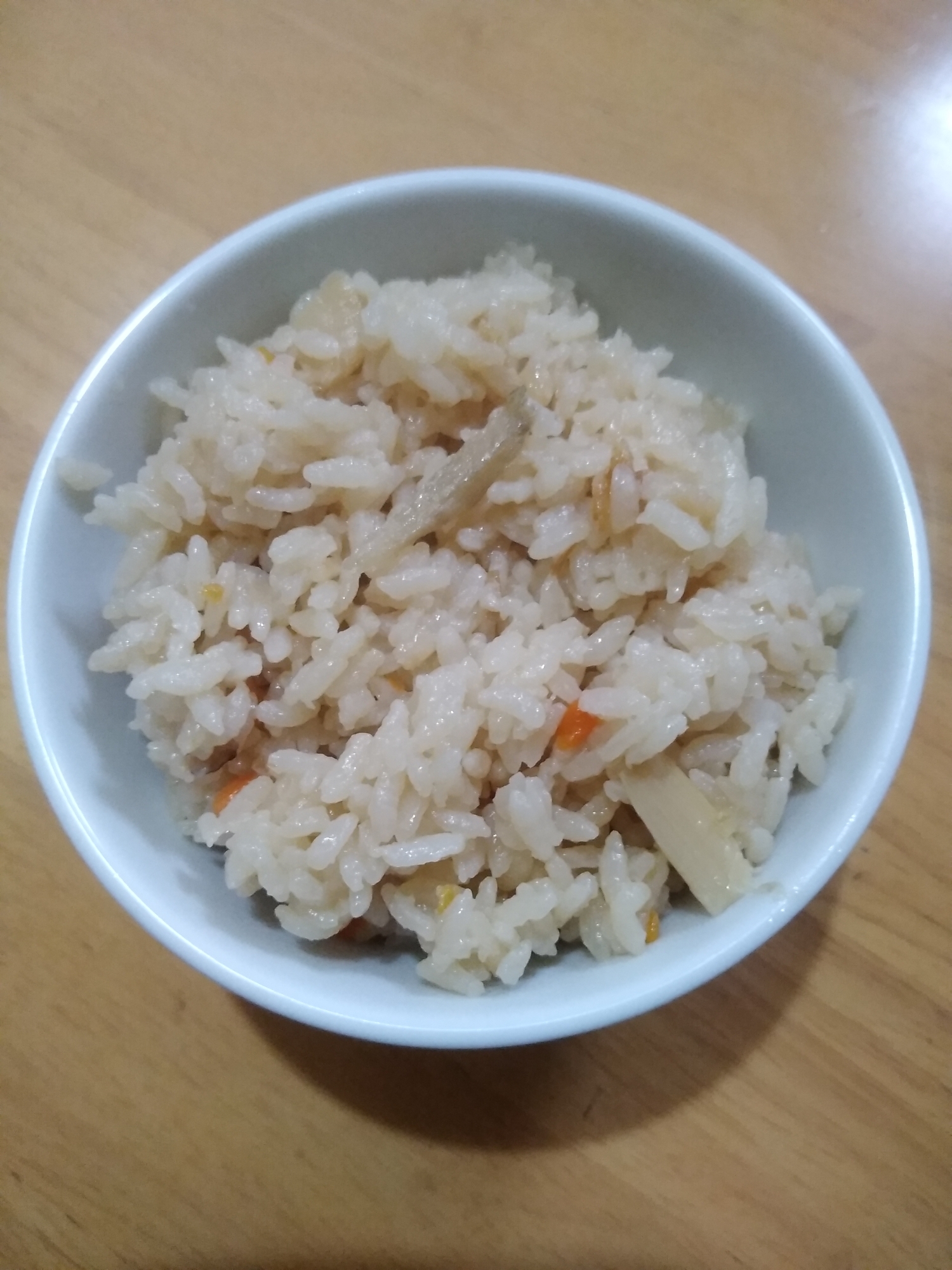 もち米を入れたモチモチ食感の炊き込みごはん♪