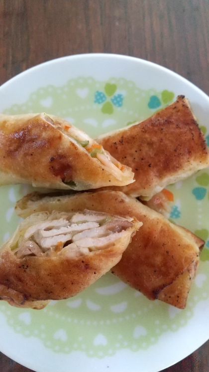 美味しくできました(*^^*)
冷蔵庫の残り物を入れて作りました！
味がしっかりしているので、
そのままで、美味しかったです♪ありがとうございました☆