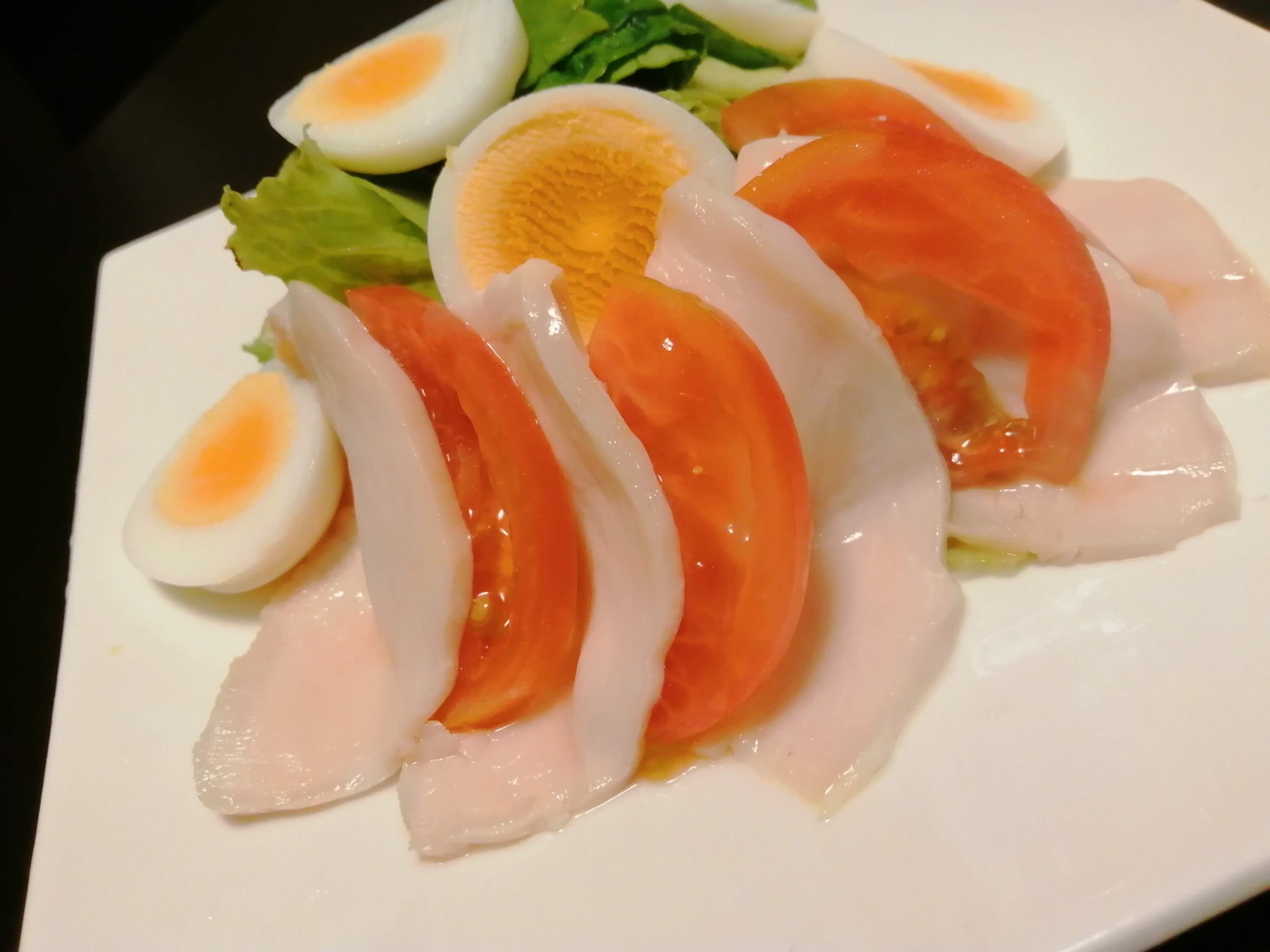 炊飯器で鶏むね肉のしっとりコンフィ