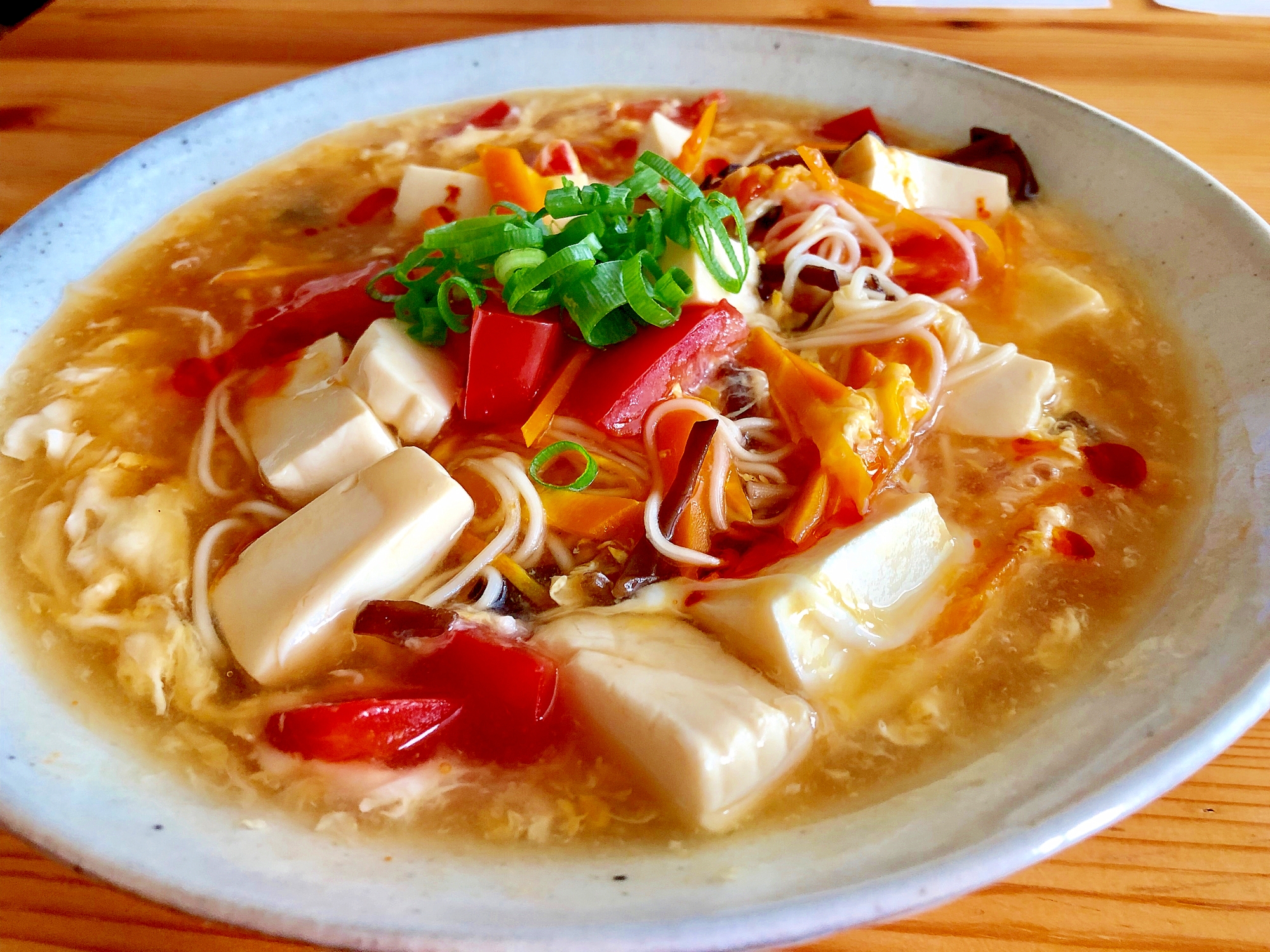 余り素麺でにゅうめんを☆お素麺の酸辣湯麺