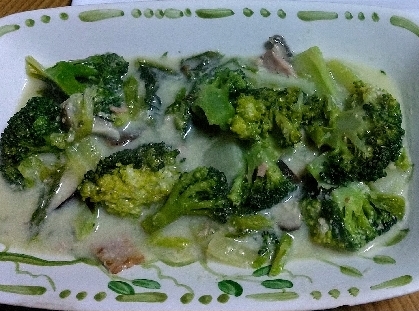 白菜とブロッコリーとしめじのクリーム煮