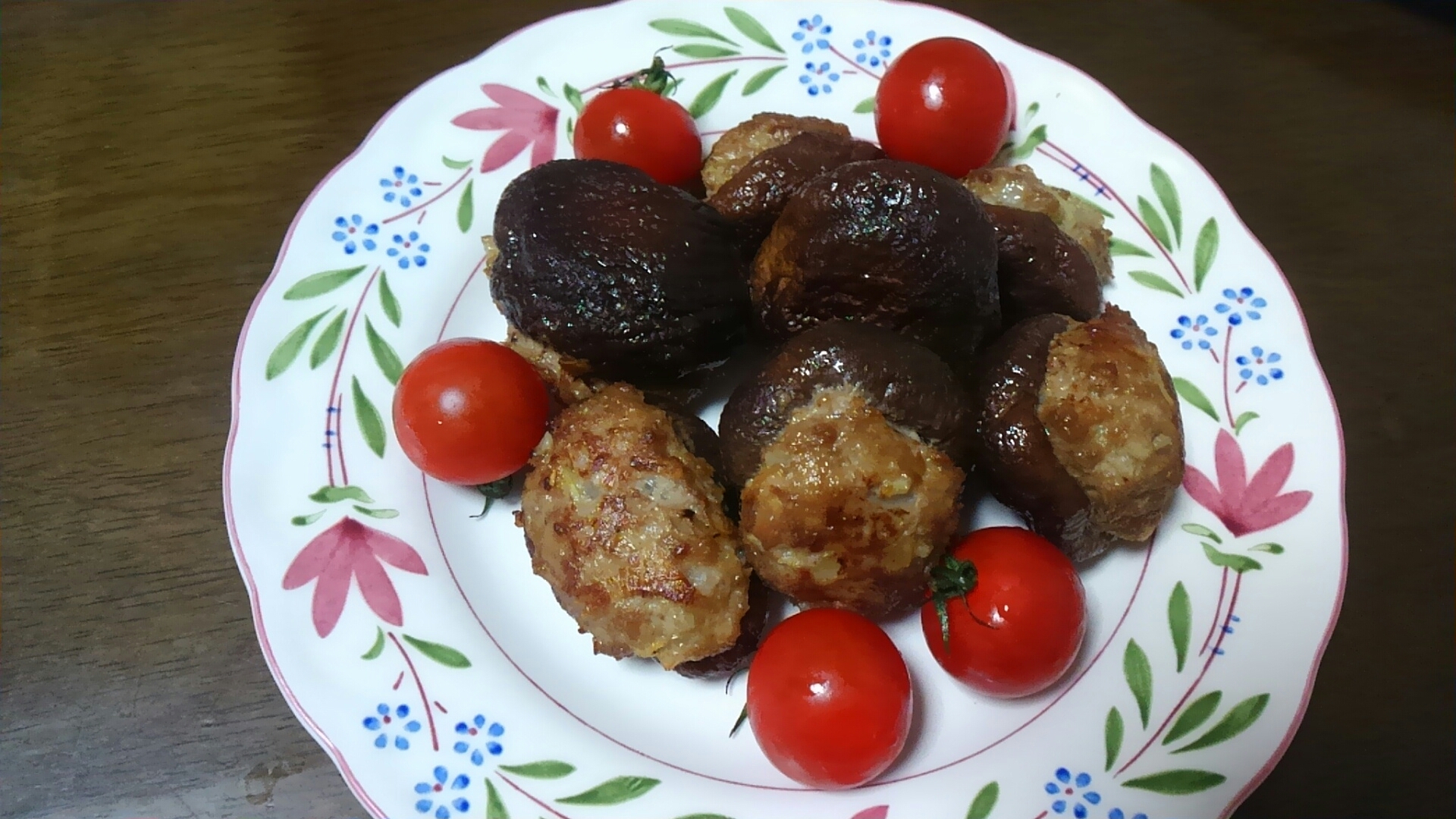 椎茸の肉詰め揚げ