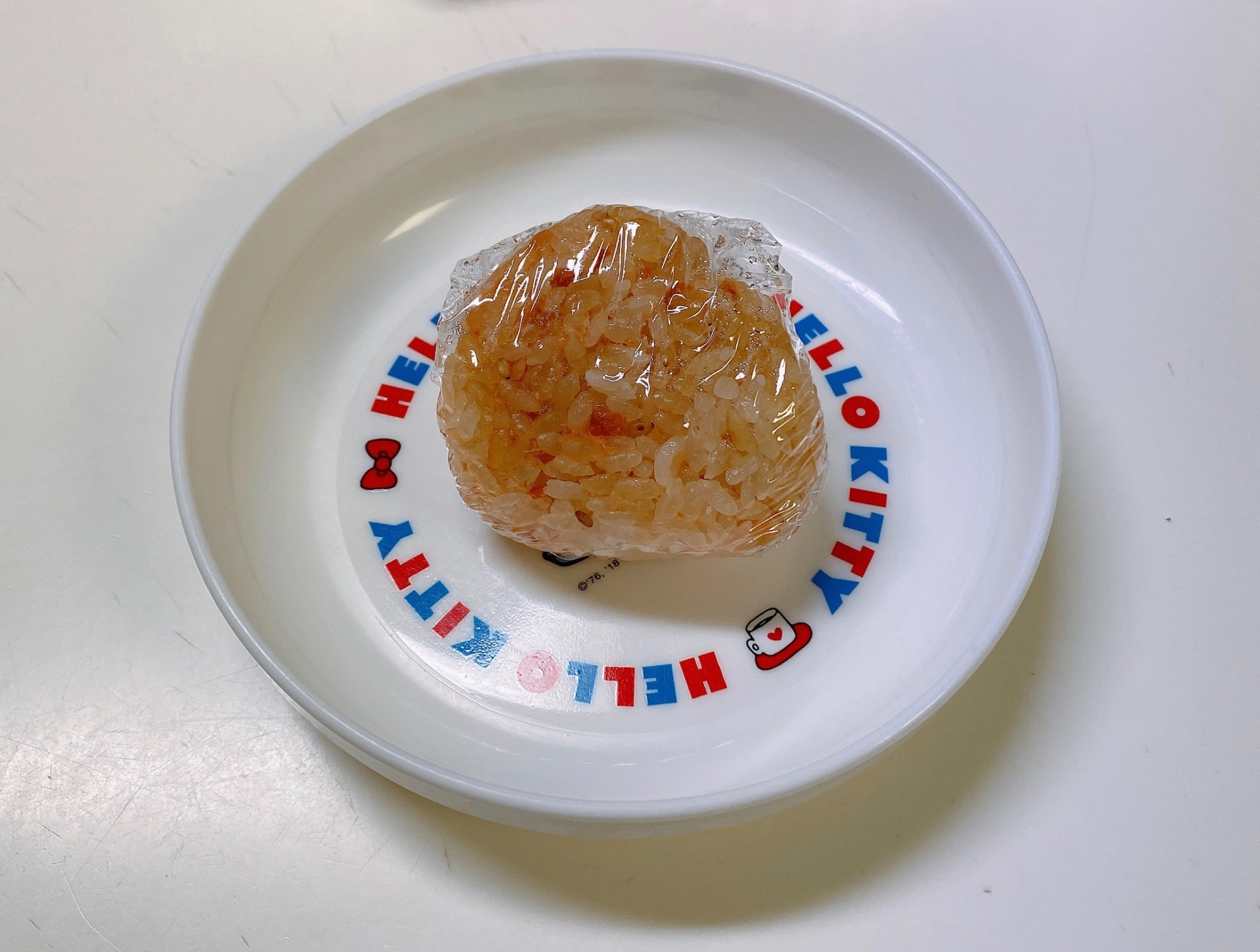 幼児食  鮭とゴマの焼きおにぎり