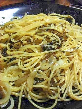 簡単　高菜漬けと玉ねぎのスパゲティー
