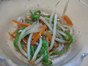 お弁当に にんじん もやし ピーマンナムル レシピ 作り方 By Ruri05 楽天レシピ