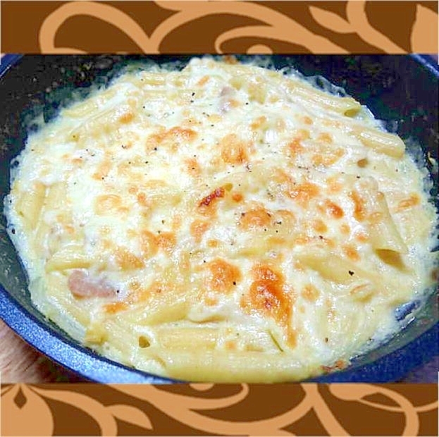 国産チーズたっぷりのフライパン丸ごとグラタン