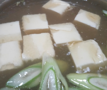 白だしで湯豆腐