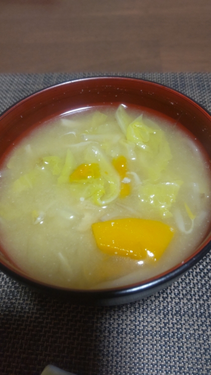 カボチャとキャベツの味噌汁☆炒め味噌汁