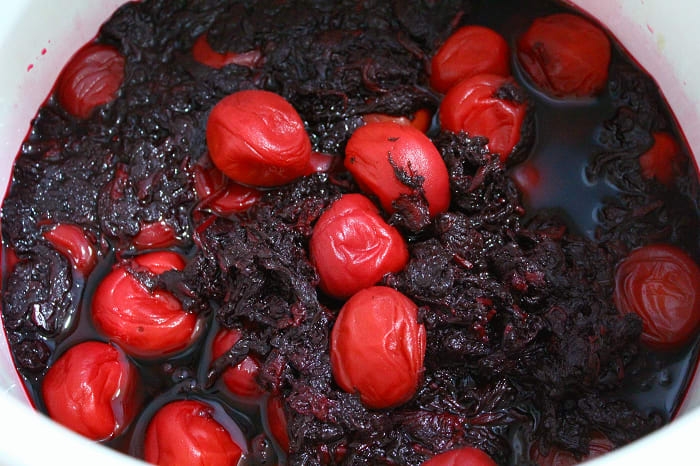 梅仕事 赤紫蘇の塩もみ レシピ 作り方 By きばな 楽天レシピ