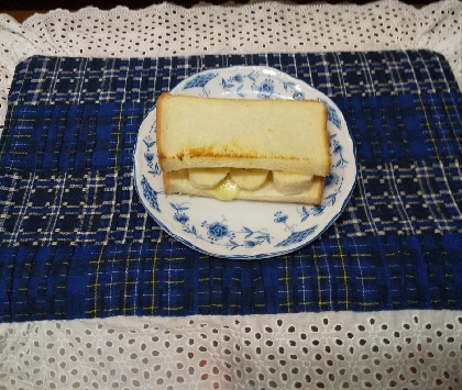 いちごジャムバナナチーズ♪サンドイッチ