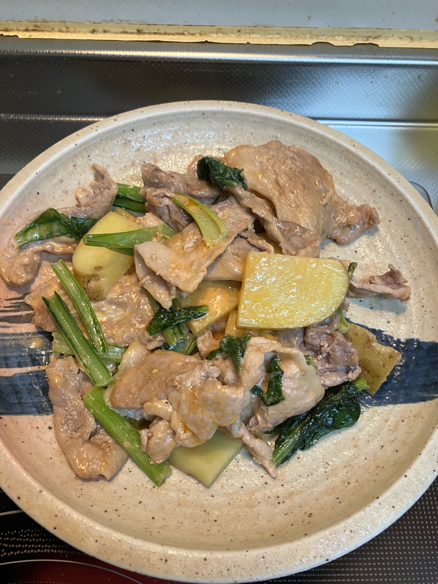 豚肉とジャガイモと小松菜のオーロラソテー^_^