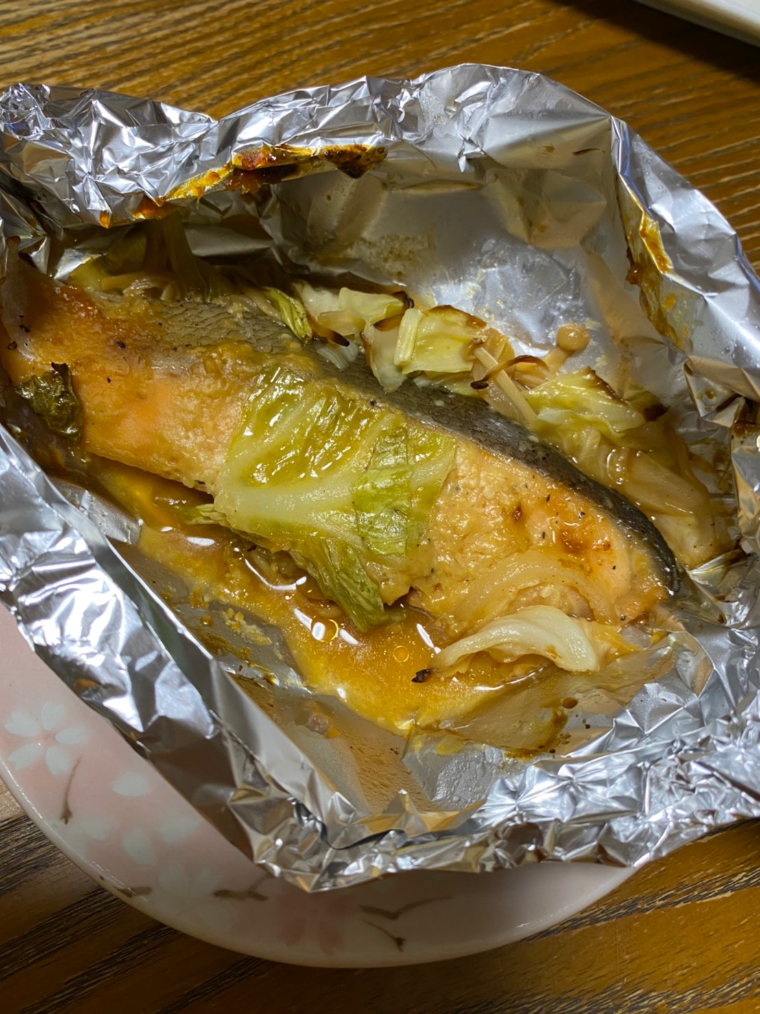 ホイル焼きで作る 鮭のちゃんちゃん焼き レシピ 作り方 By ブロッコリーの森 楽天レシピ ホイル焼きで作る 鮭のちゃんちゃん焼き レシピ 作り方 By ブロッコリーの森 楽天レシピ