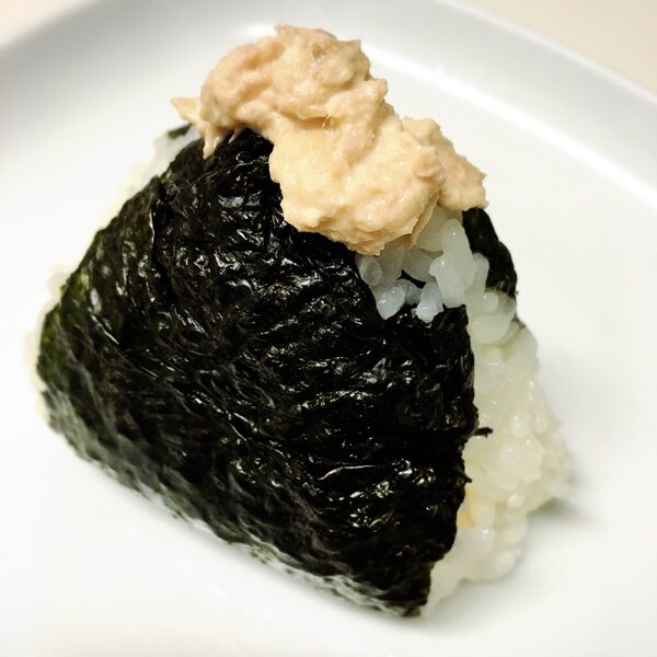 シーチキンをつかったラップで簡単 ツナマヨおにぎり レシピ 作り方 By Asiantree 楽天レシピ シーチキンをつかったラップで簡単 ツナマヨおにぎり レシピ 作り方 By Asiantree 楽天レシピ