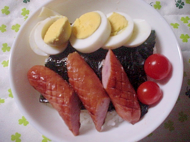 酢飯でゆで卵＆ウインナーの海苔どんぶり～☆