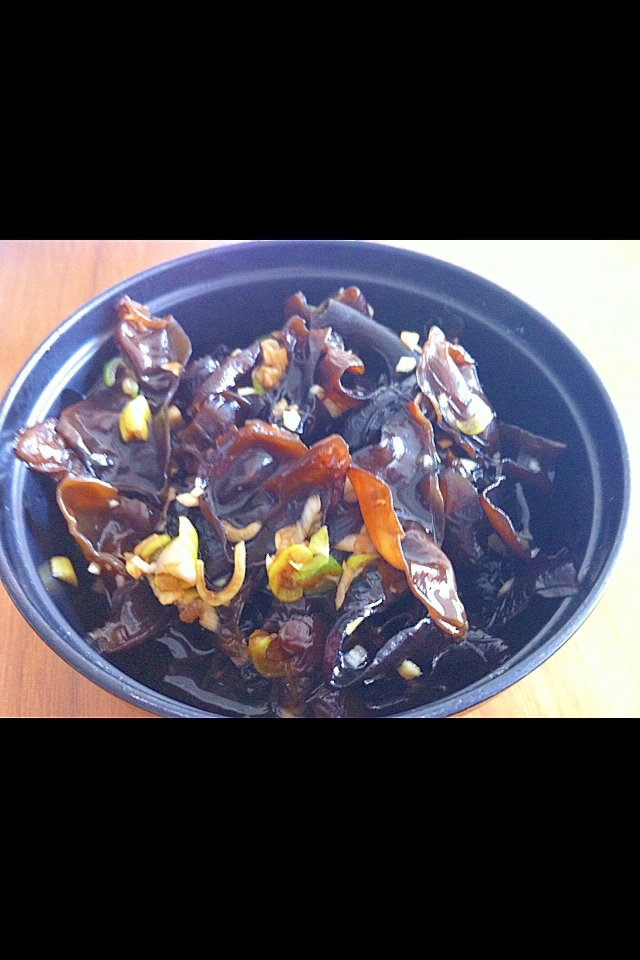 キクラゲの中華風冷菜