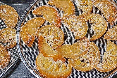 オレンジピール 晩柑を実ごと砂糖をまぶして レシピ 作り方 By Coropann 楽天レシピ オレンジピール 晩柑を実ごと砂糖をまぶして レシピ 作り方 By Coropann 楽天レシピ