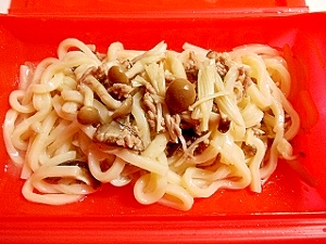 ルクエで、パパッと♪肉きのこ塩麹うどん