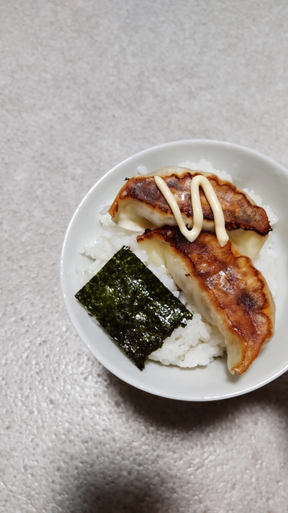 餃子♪海苔丼✧˖°