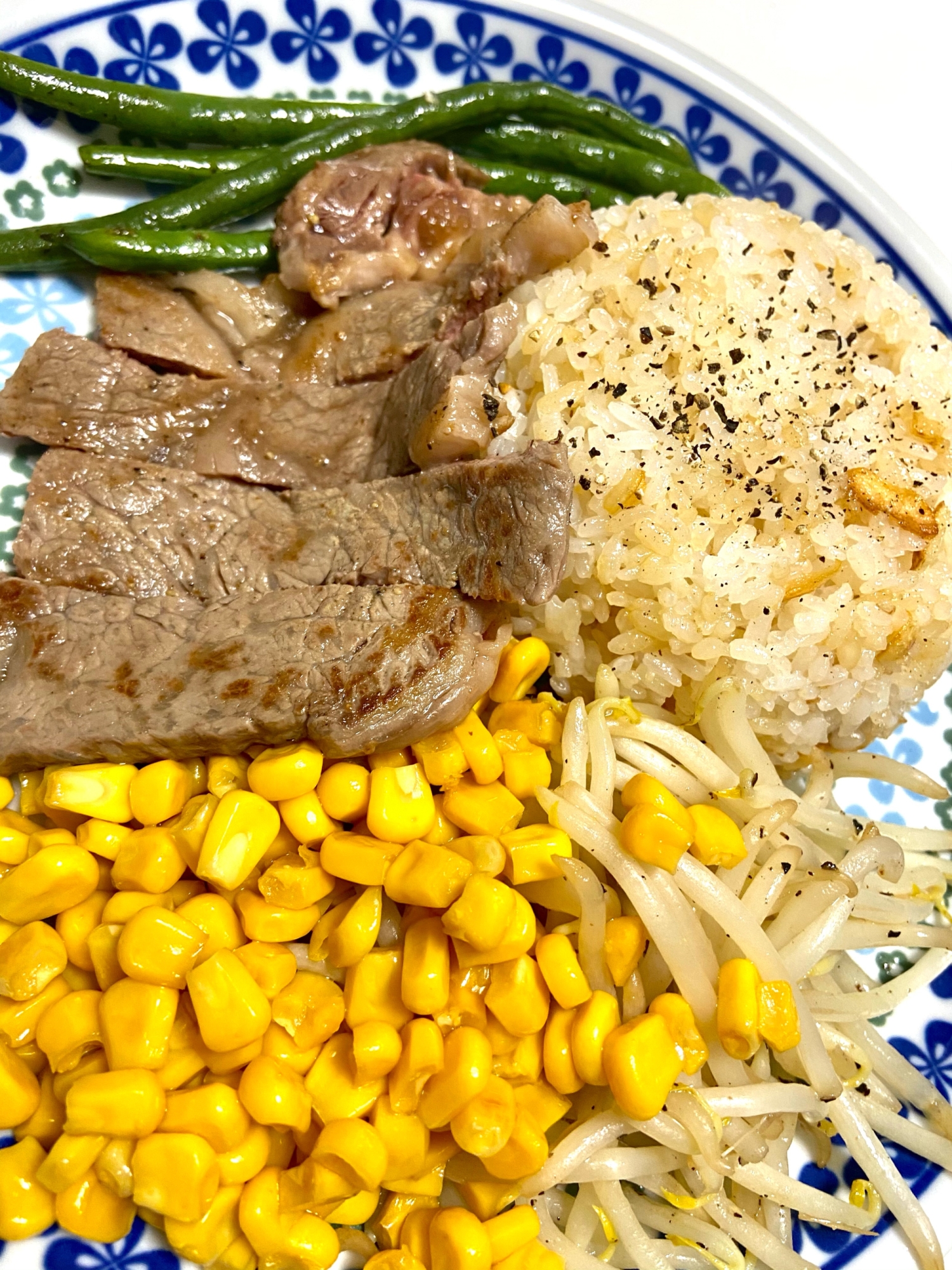 野菜たっぷりステーキプレート レシピ 作り方 By ハニ17 楽天レシピ