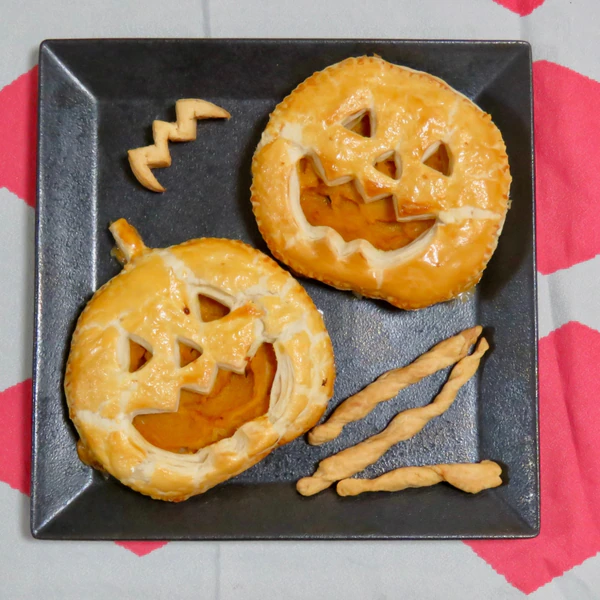 ハロウィンに パンプキンパイ レシピ 作り方 By Tekonani 楽天レシピ ハロウィンに パンプキンパイ レシピ 作り方 By Tekonani 楽天レシピ