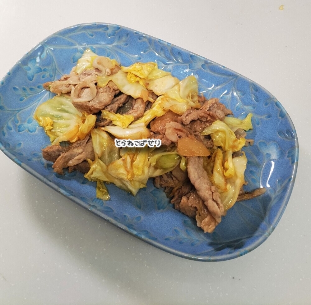 キャベツと豚肉のにんにく炒め
