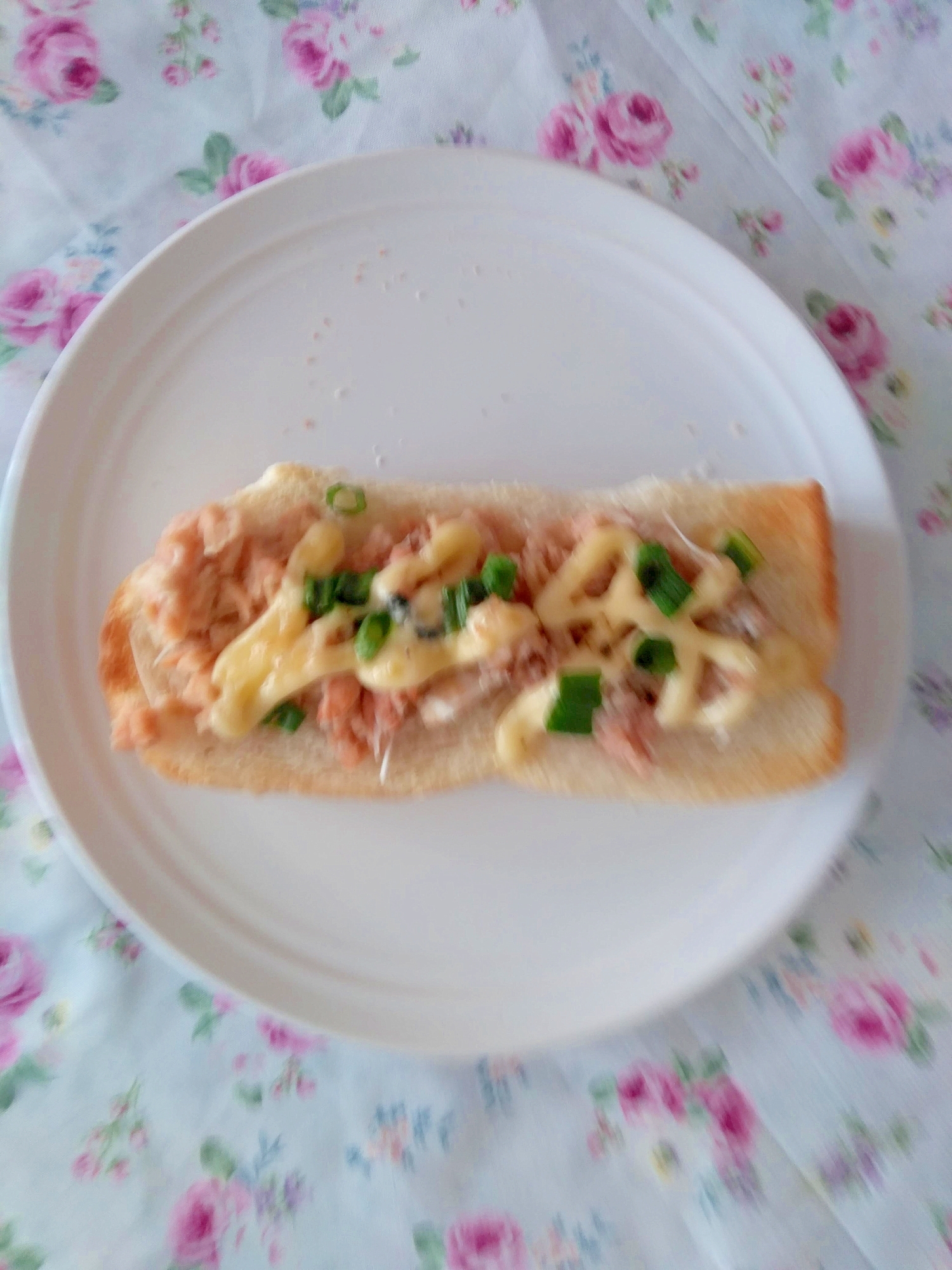 鮭の中骨トースト