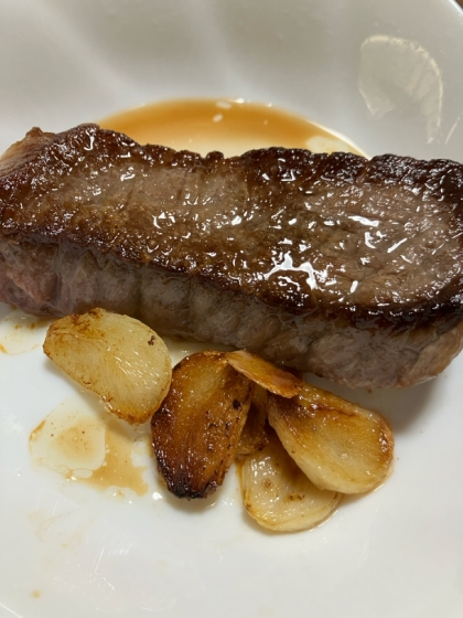 失敗しない牛ステーキの焼き方。慌てないでじっくりと