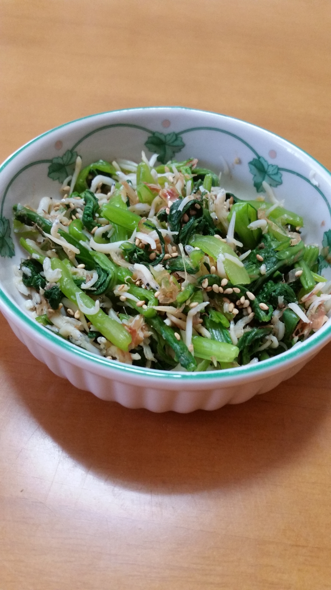 小松菜としらすの和え物 レシピ 作り方 By Tomomi9968 楽天レシピ