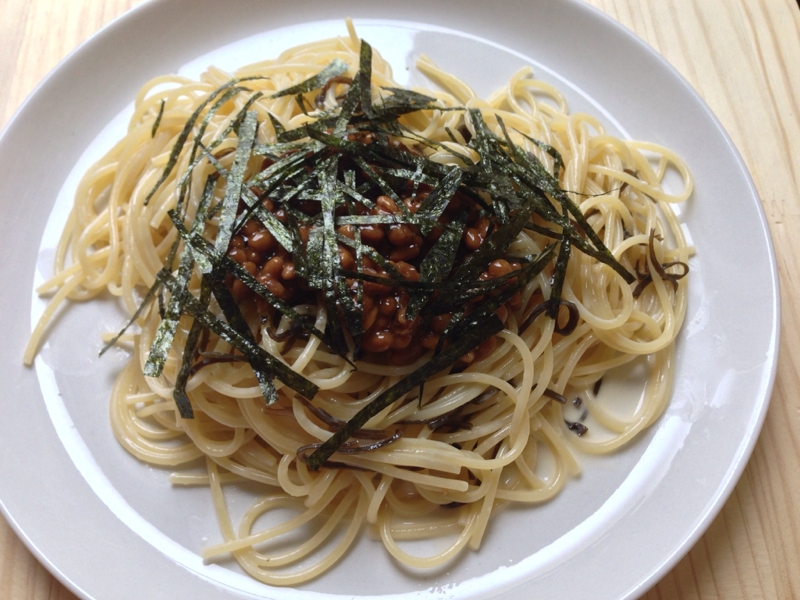 簡単でおいしい納豆と塩昆布のパスタ