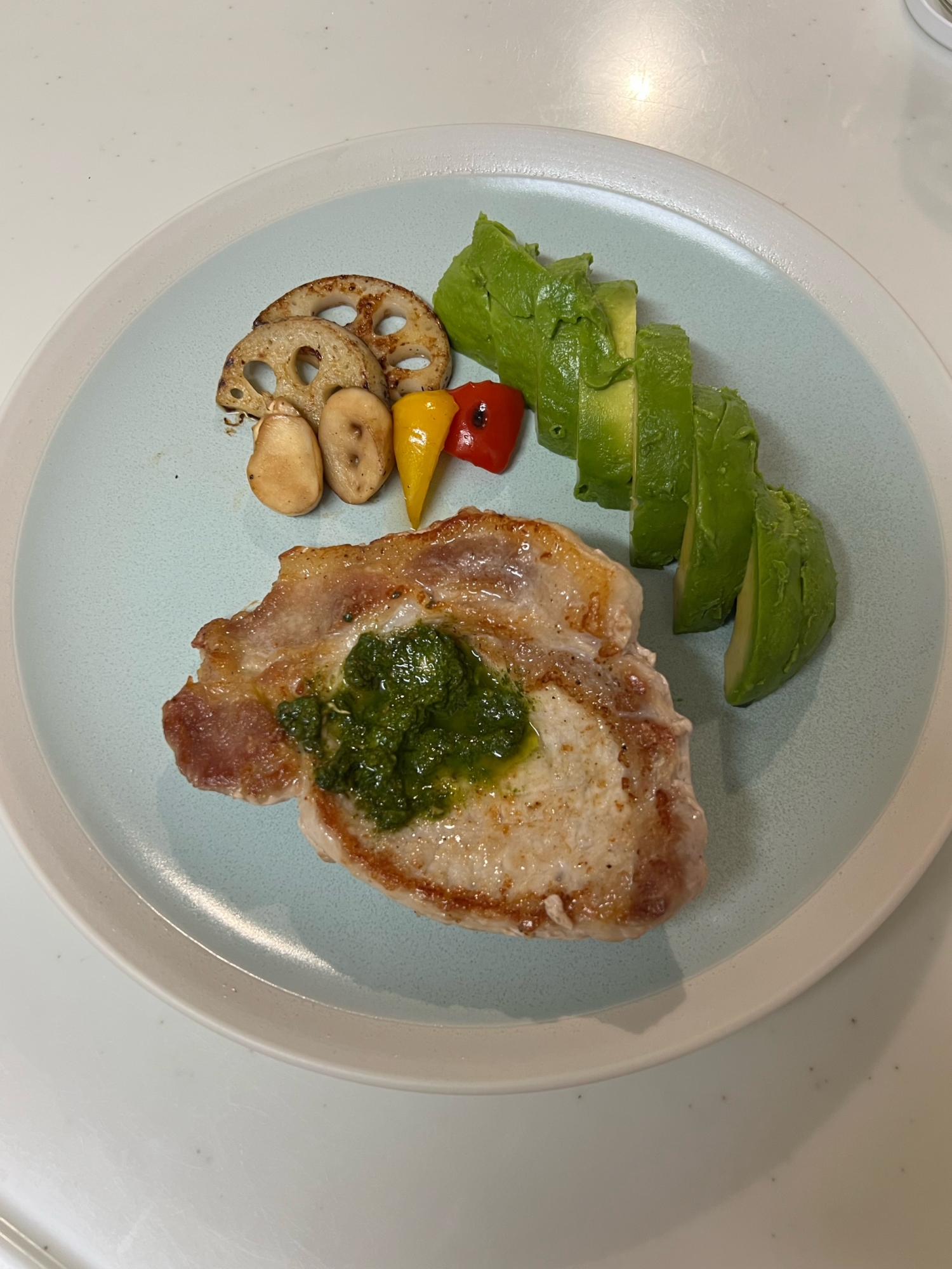 ジェノベーゼソースのポークソテー