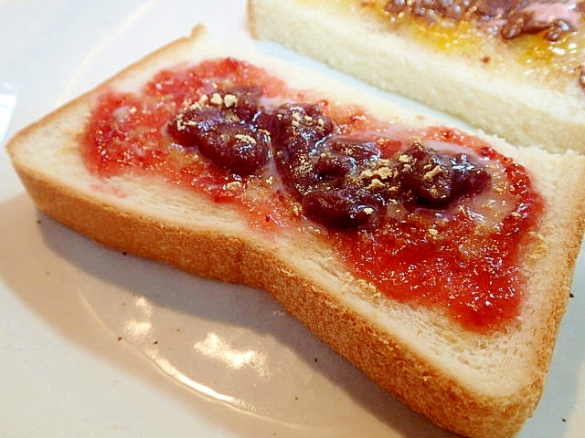 苺ジャムとゆであずきのミルキーきな粉トースト