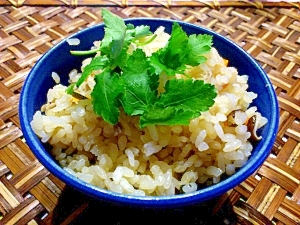 沖縄の炊き込みごはん!ジューシー