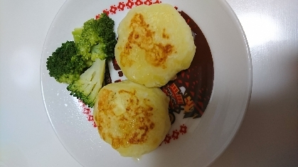 じゃがいもで簡単♪チーズポテト餅