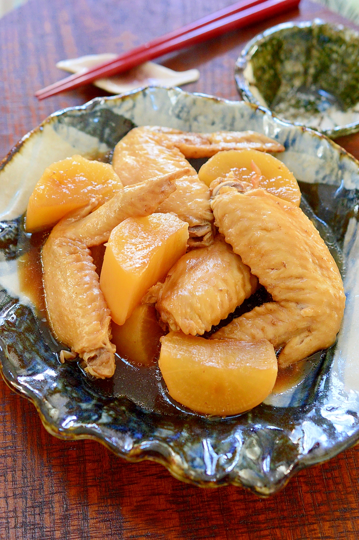 旦那絶賛!炊飯器でとろとろ♪手羽先と大根煮