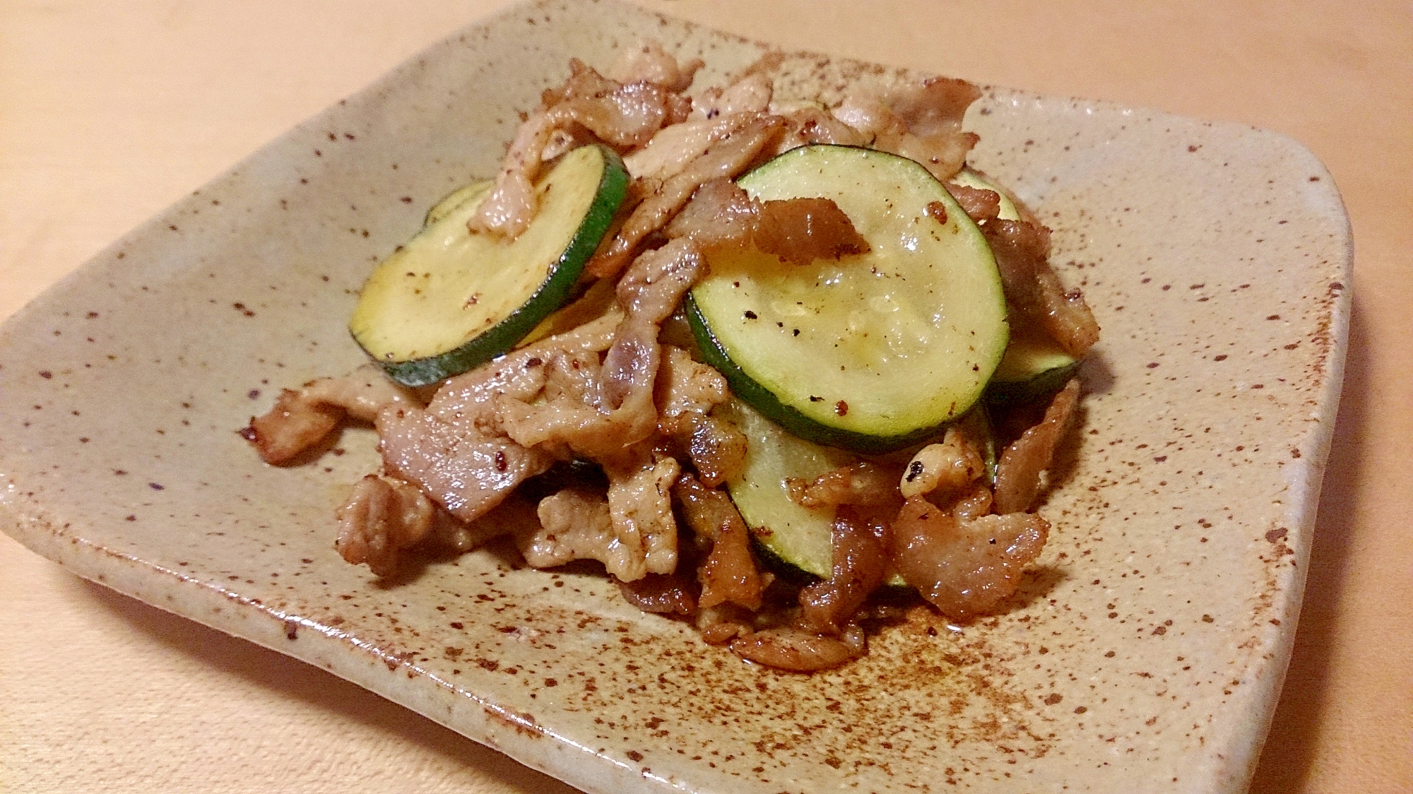 豚こまとズッキーニのレモン風味炒め レシピ 作り方 By ぼーずの母ちゃん 楽天レシピ